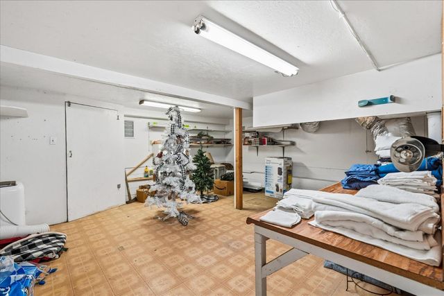 43149 W Sugar Pine Drive, Oakhurst, CA 93644