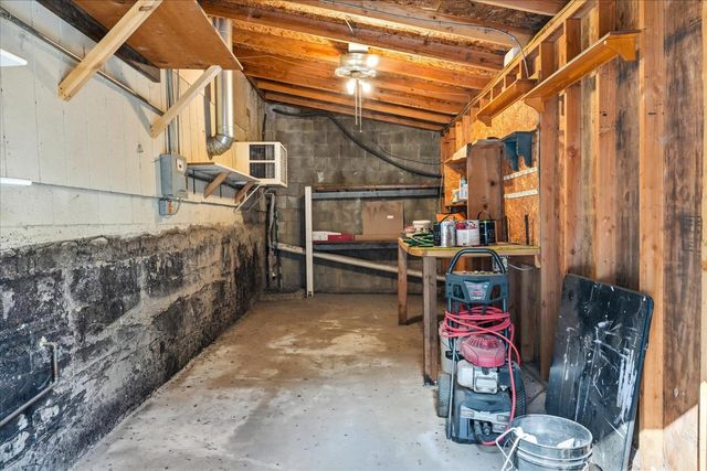 43149 W Sugar Pine Drive, Oakhurst, CA 93644