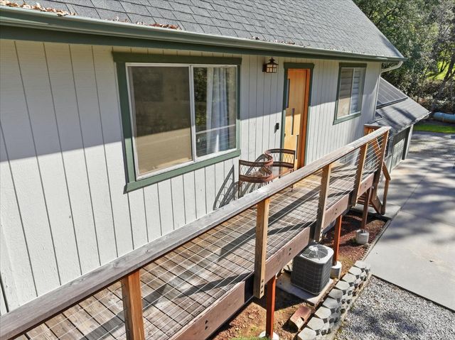 43149 W Sugar Pine Drive, Oakhurst, CA 93644