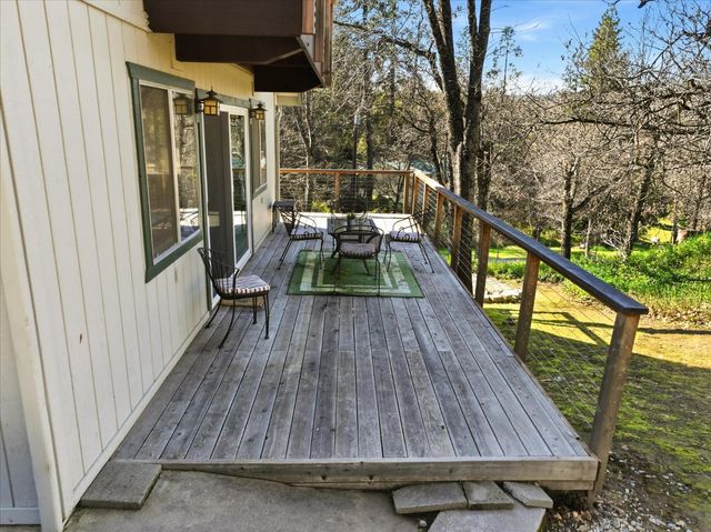 43149 W Sugar Pine Drive, Oakhurst, CA 93644