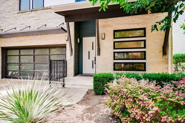2807 Del Curto RD J, Austin, TX 78704