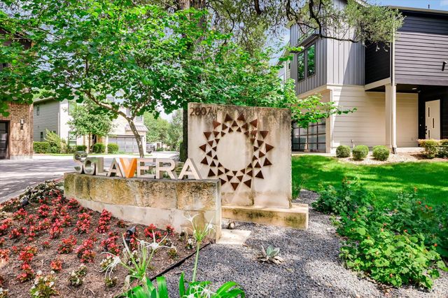 2807 Del Curto RD J, Austin, TX 78704