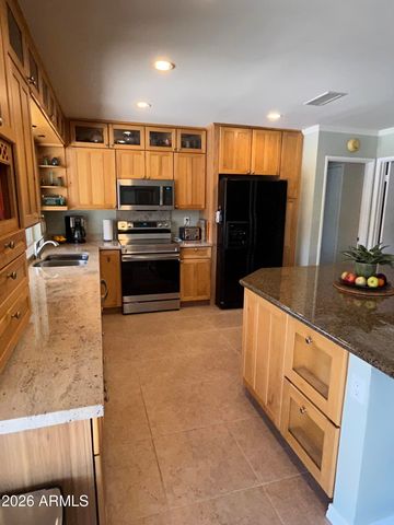 15821 N 9TH Place, Phoenix, AZ 85022