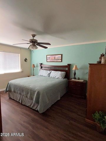 15821 N 9TH Place, Phoenix, AZ 85022