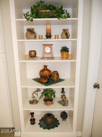 15821 N 9TH Place, Phoenix, AZ 85022