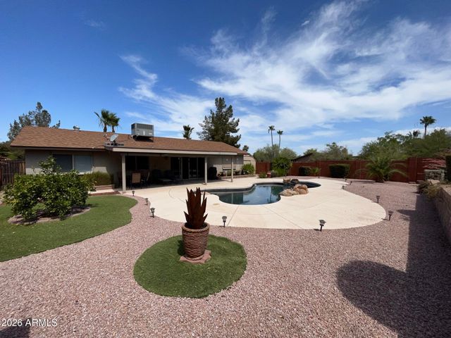 15821 N 9TH Place, Phoenix, AZ 85022