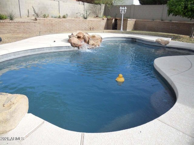 15821 N 9TH Place, Phoenix, AZ 85022