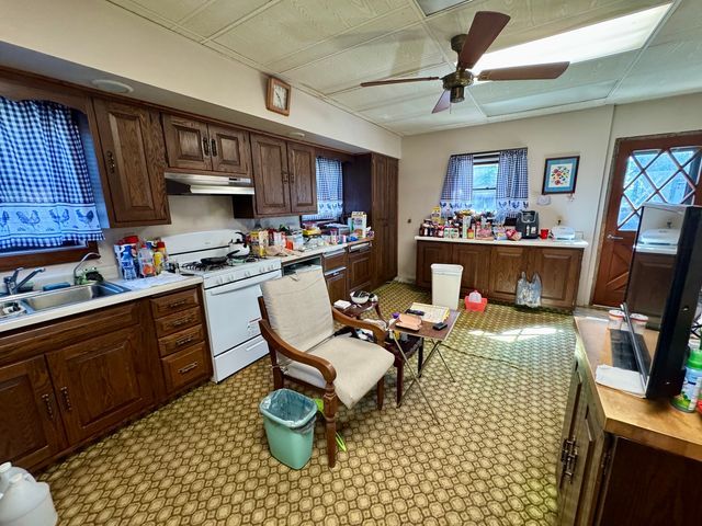 212 Main Street, Van Orin, IL 61374