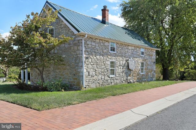 62 ELLA WASHINGTON CT, Charles Town, WV 25414