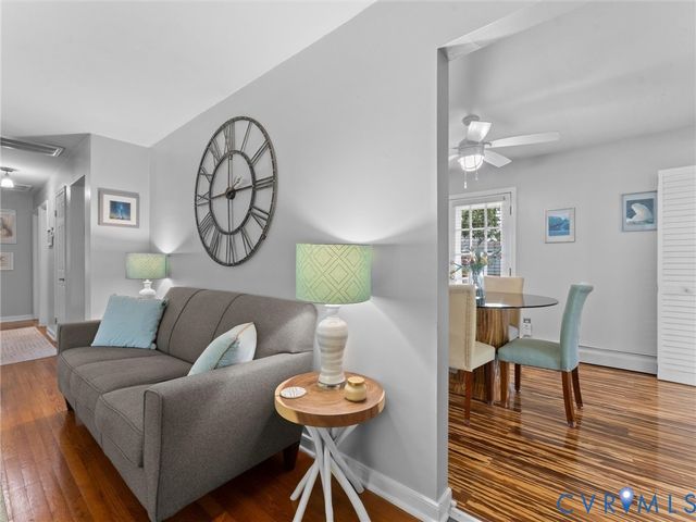 8259 Meadowview Ln, Mechanicsville, VA 23111