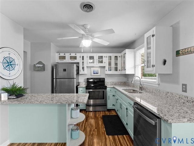 8259 Meadowview Ln, Mechanicsville, VA 23111