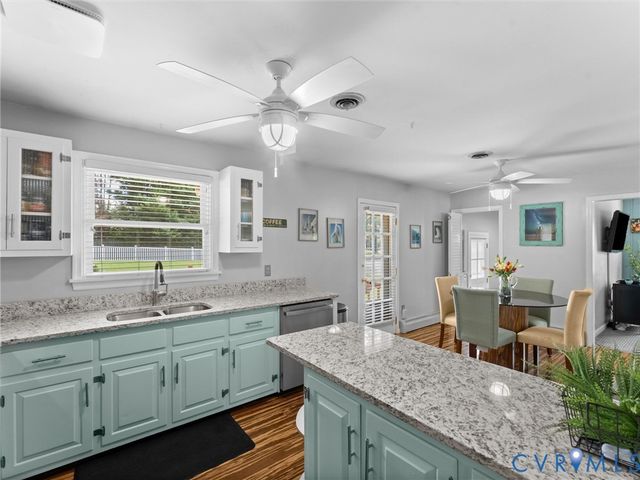 8259 Meadowview Ln, Mechanicsville, VA 23111