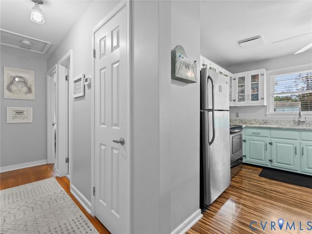 8259 Meadowview Ln, Mechanicsville, VA 23111