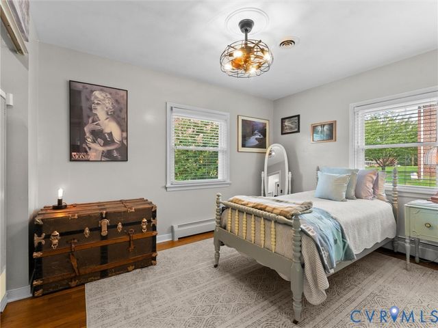 8259 Meadowview Ln, Mechanicsville, VA 23111