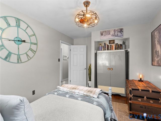 8259 Meadowview Ln, Mechanicsville, VA 23111
