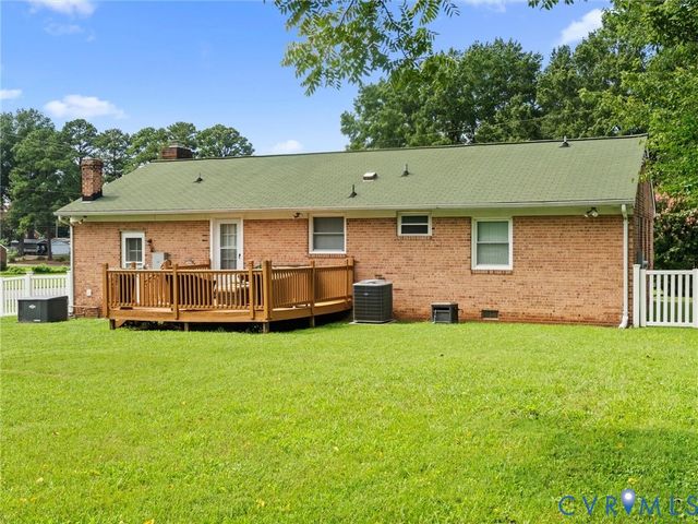 8259 Meadowview Ln, Mechanicsville, VA 23111