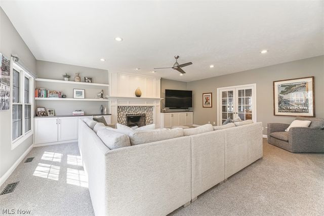 6487 Dorset Lane, Solon, OH 44139