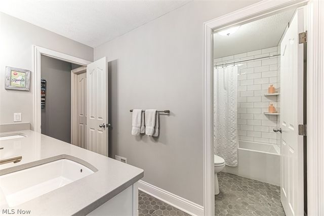 6487 Dorset Lane, Solon, OH 44139