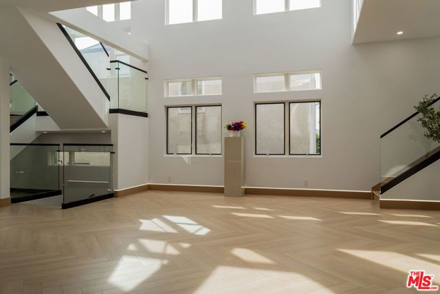 147 Napoleon Street, Playa Del Rey (los Angeles), CA 90293