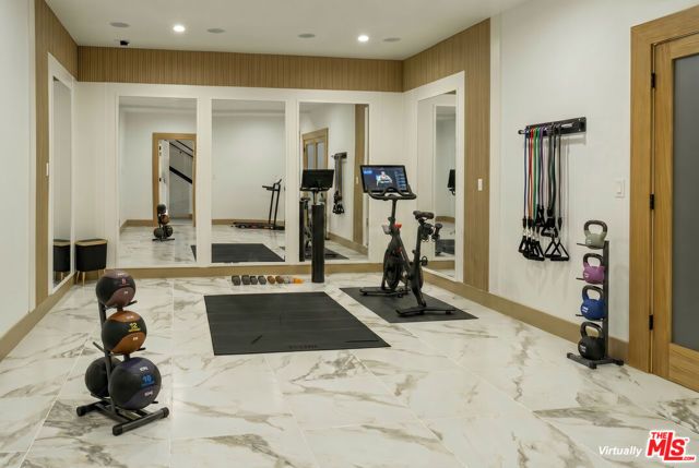 147 Napoleon Street, Playa Del Rey (los Angeles), CA 90293