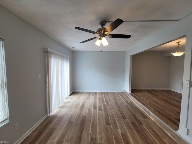 6002 Edgelake DR, Virginia Beach, VA 23464