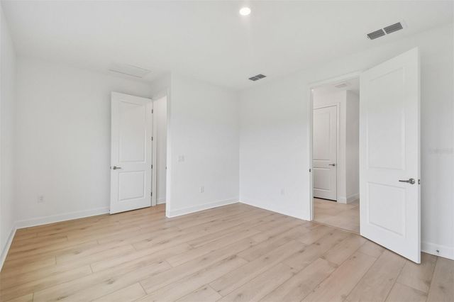 5681 LEAFLET TRAIL, Mount Dora, FL 32757
