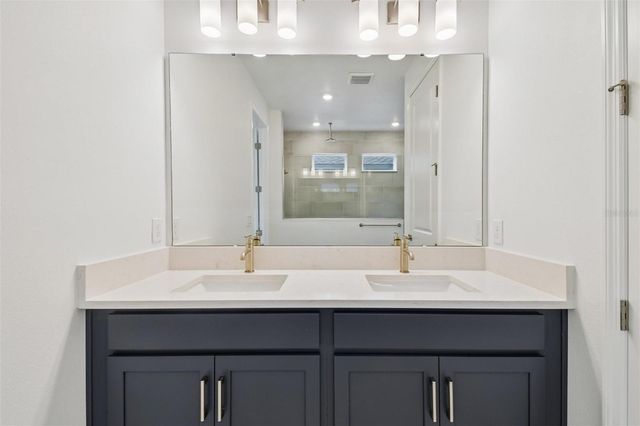 5681 LEAFLET TRAIL, Mount Dora, FL 32757