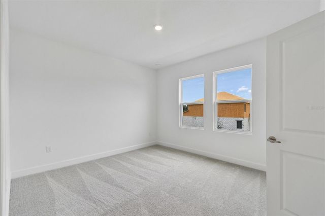 5681 LEAFLET TRAIL, Mount Dora, FL 32757