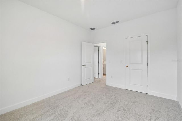 5681 LEAFLET TRAIL, Mount Dora, FL 32757