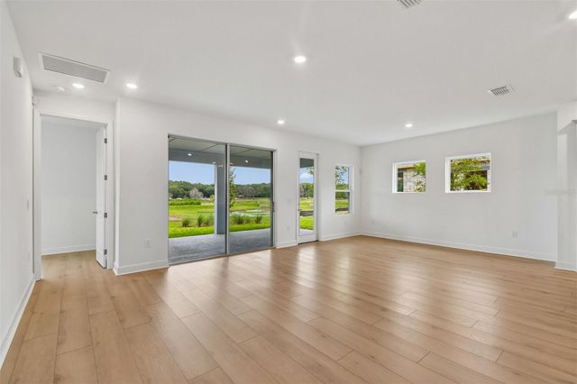 5681 LEAFLET TRAIL, Mount Dora, FL 32757