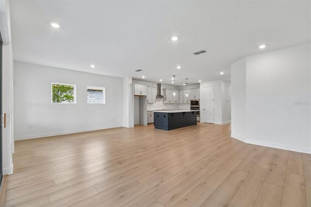 5681 LEAFLET TRAIL, Mount Dora, FL 32757