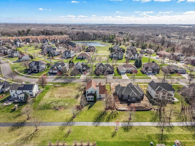 531 Birchwood Drive, Yorkville, IL 60560