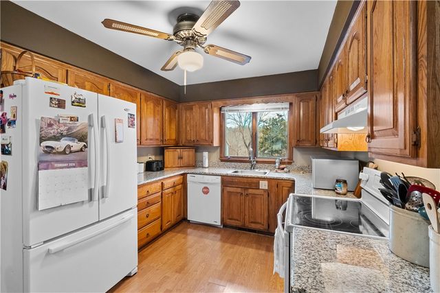 8503 Par Lane, Rogers, AR 72756