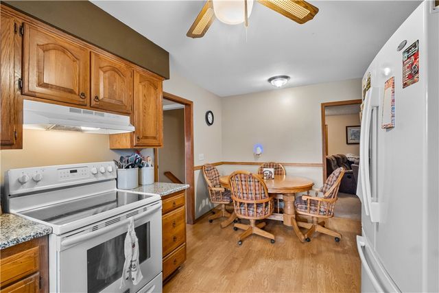 8503 Par Lane, Rogers, AR 72756