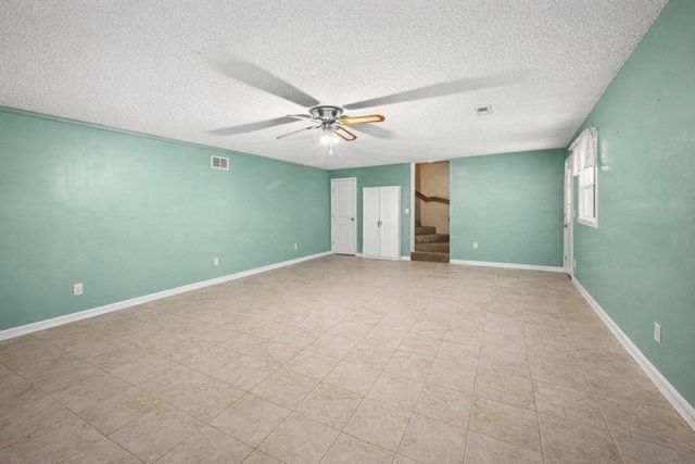 8503 Par Lane, Rogers, AR 72756