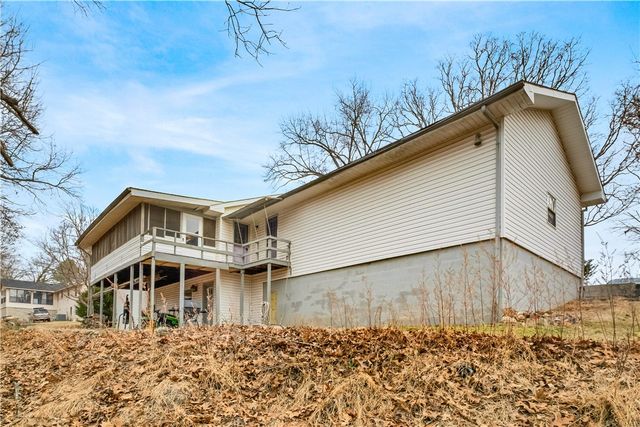 8503 Par Lane, Rogers, AR 72756