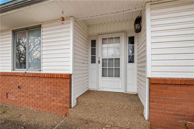 8503 Par Lane, Rogers, AR 72756