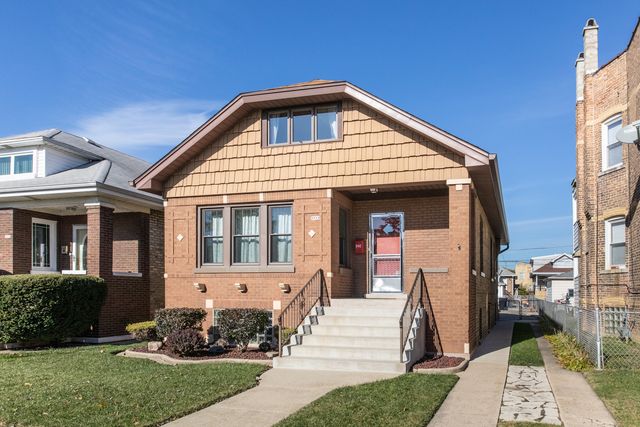 4910 W Newport Avenue, Chicago, IL 60641