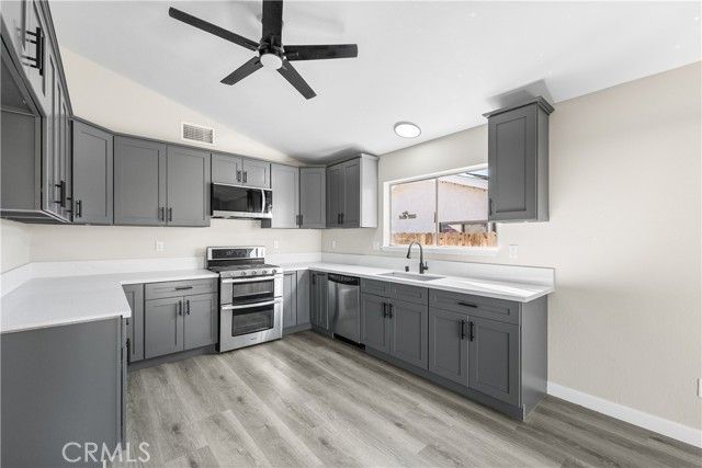 44159 Kirkland Avenue, Lancaster, CA 93535