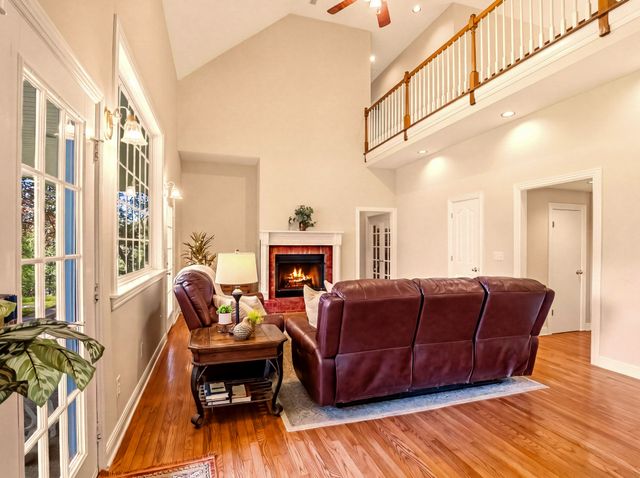 904 Weeping Willow Rd, Hendersonville, TN 37075