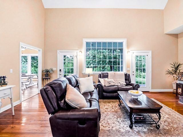 904 Weeping Willow Rd, Hendersonville, TN 37075