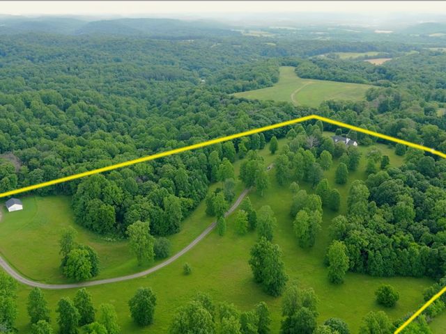 904 Weeping Willow Rd, Hendersonville, TN 37075