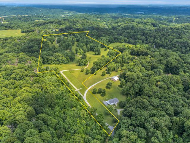904 Weeping Willow Rd, Hendersonville, TN 37075