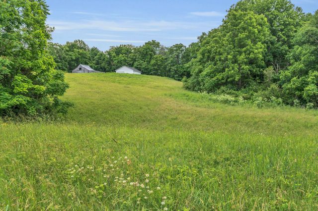 904 Weeping Willow Rd, Hendersonville, TN 37075