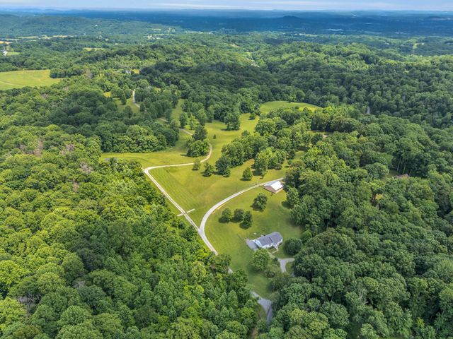904 Weeping Willow Rd, Hendersonville, TN 37075