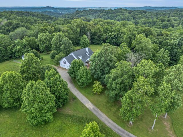 904 Weeping Willow Rd, Hendersonville, TN 37075