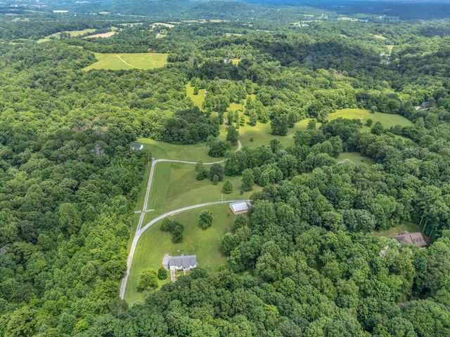 904 Weeping Willow Rd, Hendersonville, TN 37075