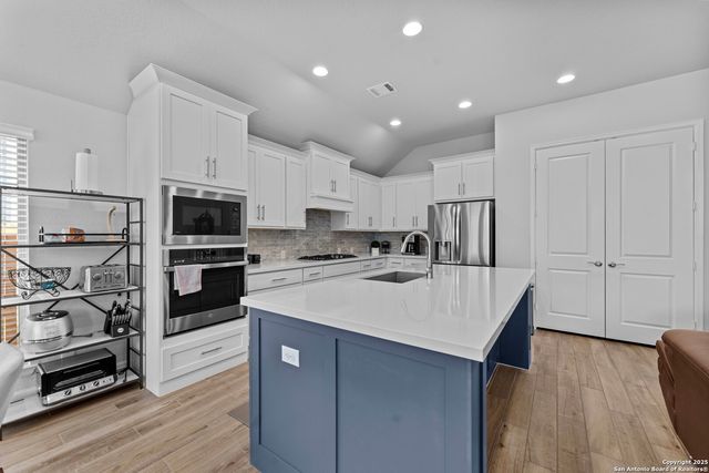 12335 Fort Duncan, San Antonio, TX 78245