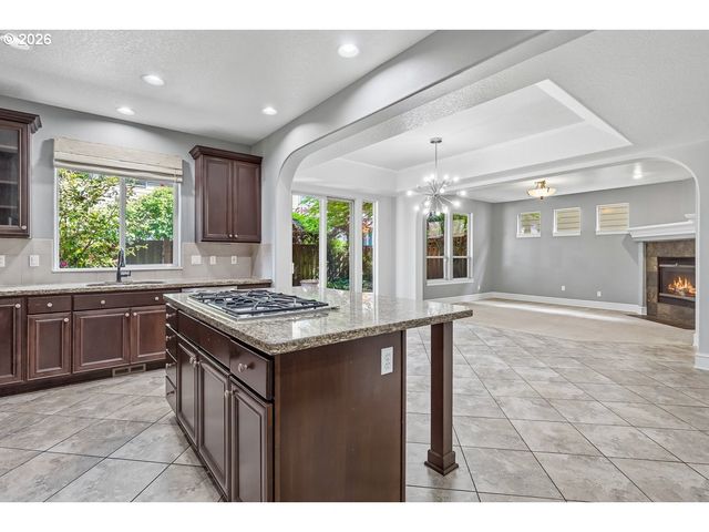 13493 Sw SHAKESPEARE St, Portland, OR 97224