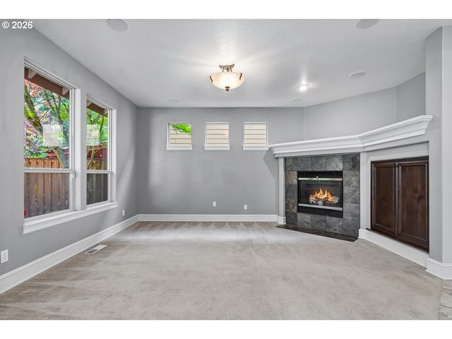 13493 Sw SHAKESPEARE St, Portland, OR 97224